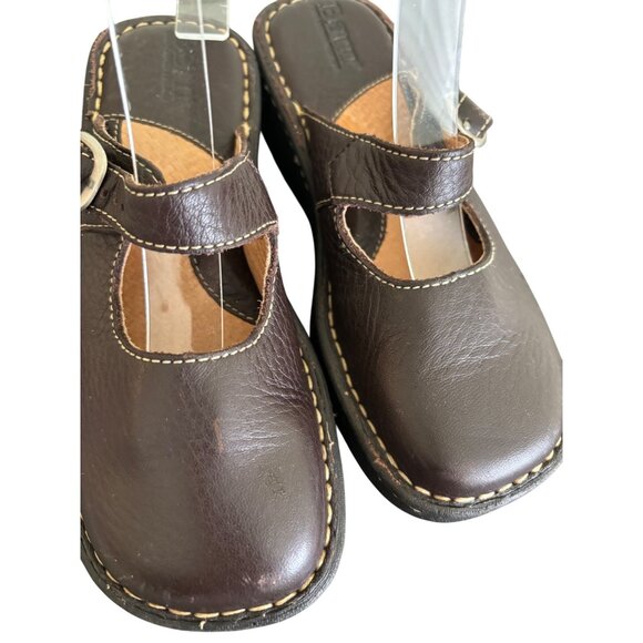 Born Girls Brown Leather Mary Jane Clogs Adjustable Buckle Strap Comfort - Picture 13 of 14